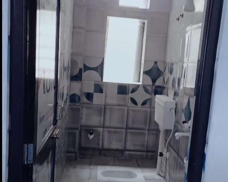 Ojha Projects at rent. 2 BHK semi furnished at rent.